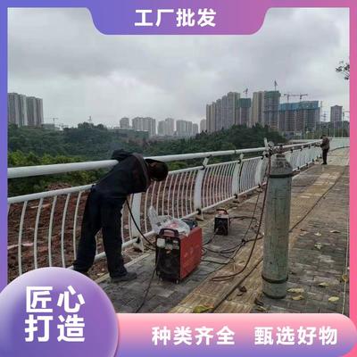 徽縣橋梁護(hù)欄圖片及價(jià)格 選擇誠信企業(yè)，保障道路安全